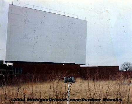 Family Drive-In Theatre - Family Screen Tower 1980S Courtesy Darryl Burgess-Outdoor Moovies (newer photo)